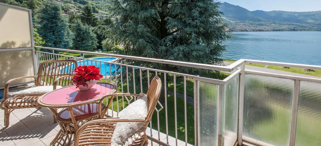 Casa Cristini Lägenhet Marone Exteriör bild